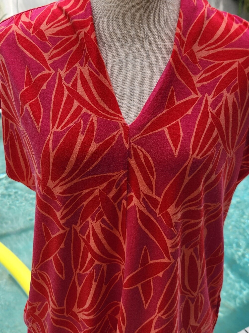 Soft Surroundings tropical leaf print 60/40 cotton/modal